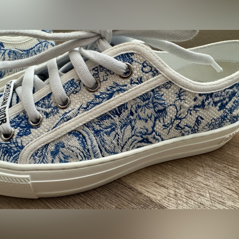 Dior Blue and White Walk’N’Dior Toile de Jouy Sneakers - 37.5 - Picture 3 of 9